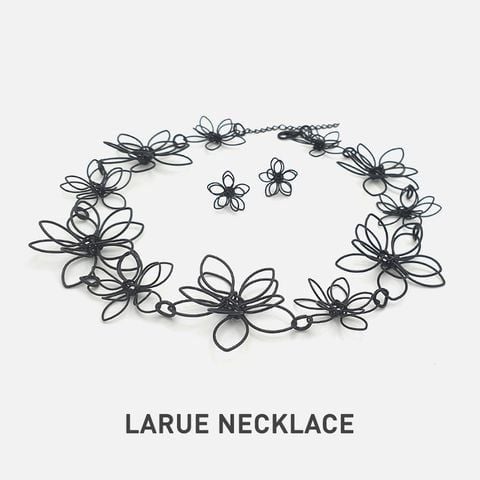 LARUE BLACK Bộ vòng cổ và hoa tai