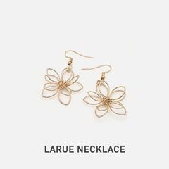 LARUE GOLD Bộ vòng cổ và hoa tai