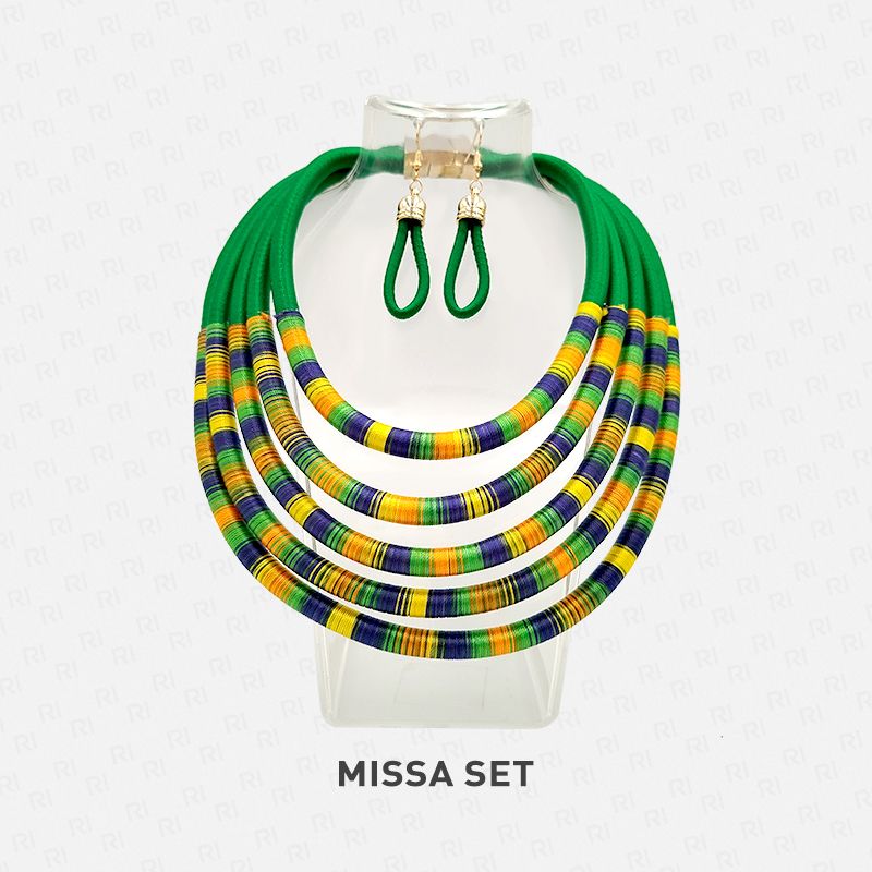 MISSA Bộ vòng cổ và hoa tai