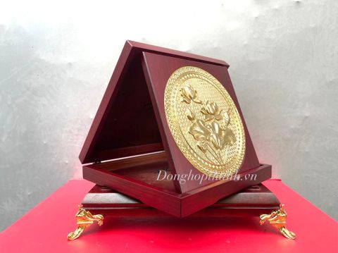  Quà tặng tranh hoa sen mạ vàng 24k - Kích thước 23 cm x 23cm 