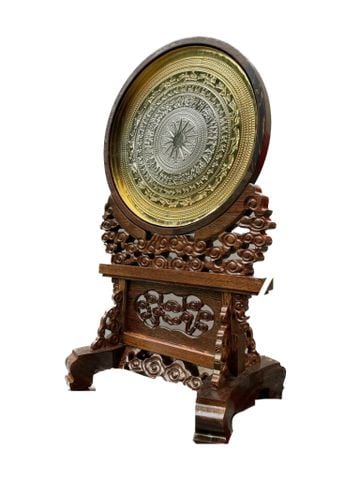  Quà tặng mặt trống đồng mạ vàng 24K + giá trống để bàn gổ cẩm - kt: Ngang 35cm; Cao 56cm 