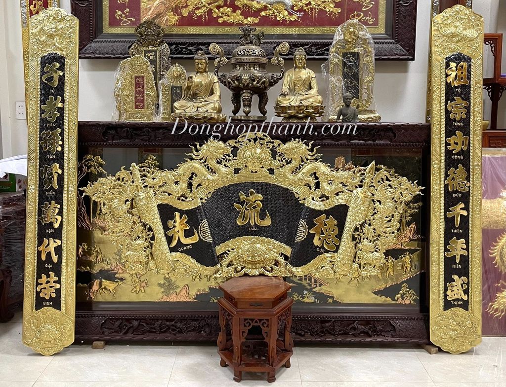 Bộ cuốn thư  câu đối Đức Lưu Quang  bằng đồng vàng - kích thước 1m76