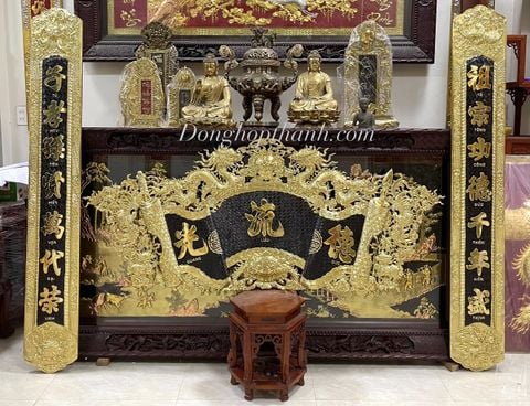  Bộ cuốn thư  câu đối Đức Lưu Quang  bằng đồng vàng - kích thước 1m76 