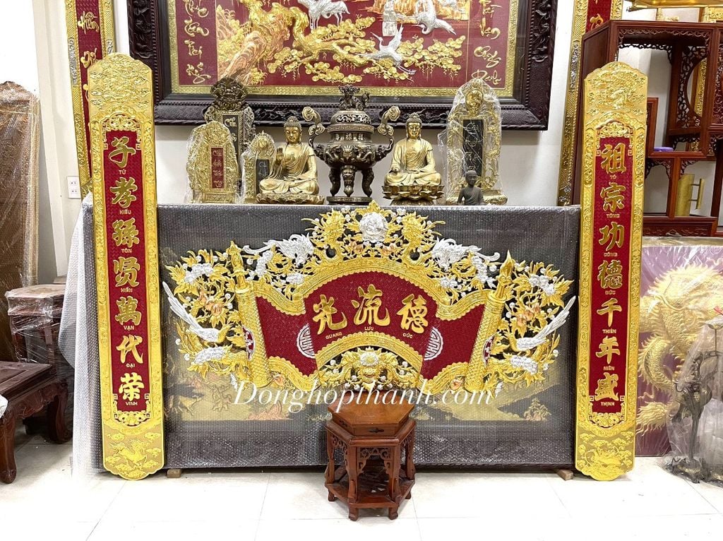 Bộ cuốn thư câu đối thiếp vàng bạc, kích thước 1m76