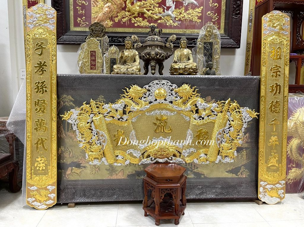 Bộ cuốn thư câu đối Đức Lưu Quang thiếp vàng, bạc, kích thước 1m76