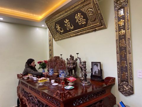  Bộ Đại tự Đức Lưu Quang bằng đồng màu giả cổ, kích thước 2,17m 