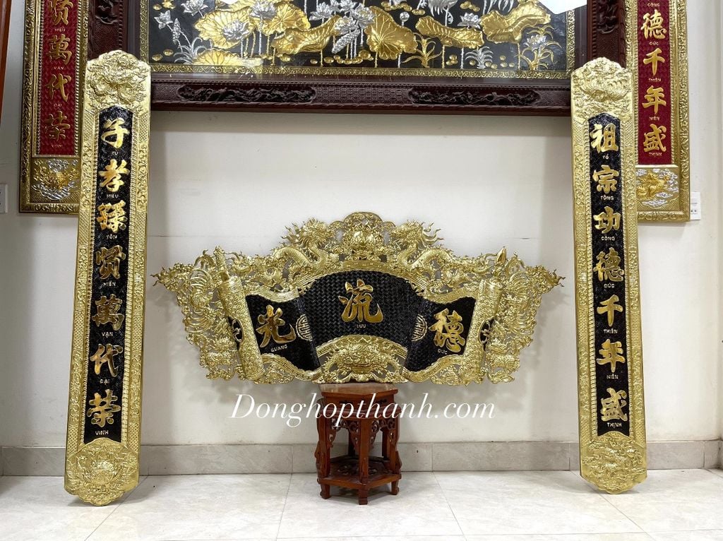 Bộ cuốn thư câu đối bằng đồng Đức Lưu Quang, kích thước 1.55m