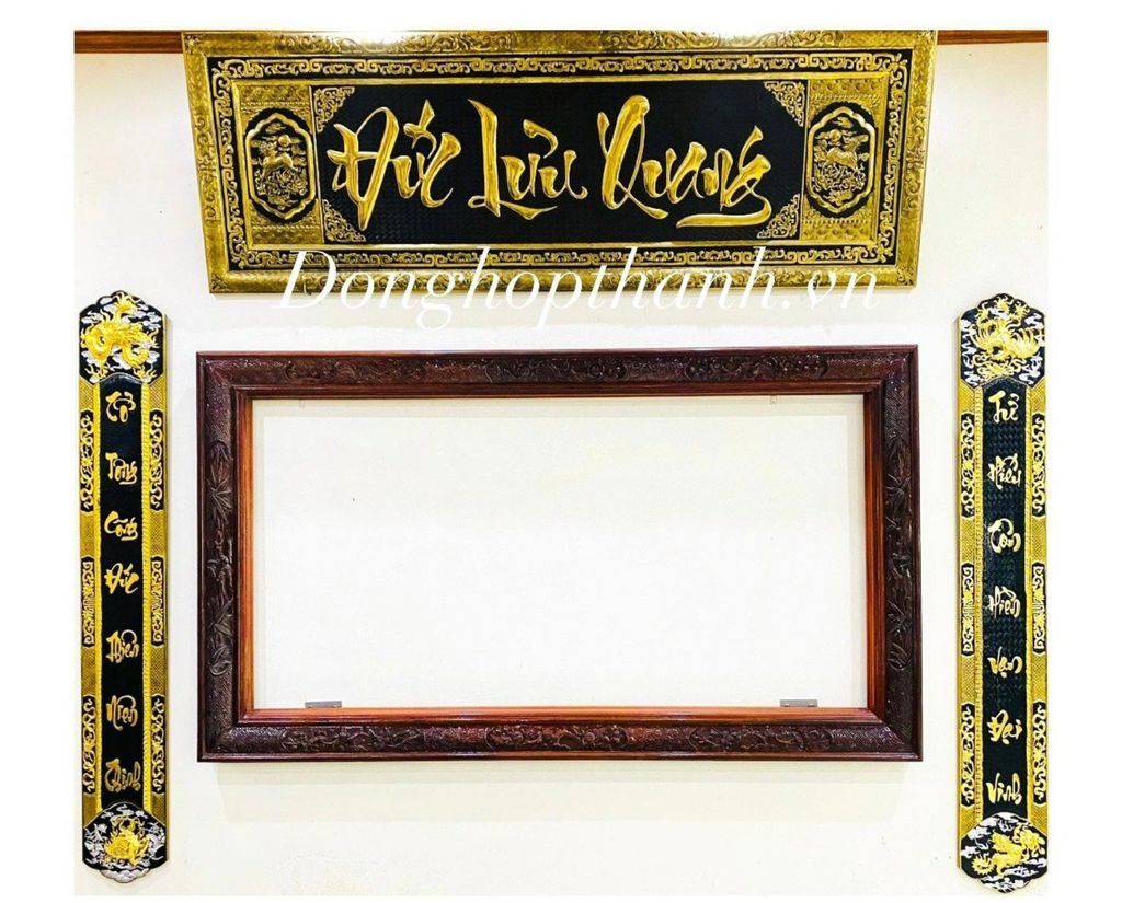 Bộ Đại tự chữ thư pháp Đức Lưu Quang bằng đồng, kích thước 1m76