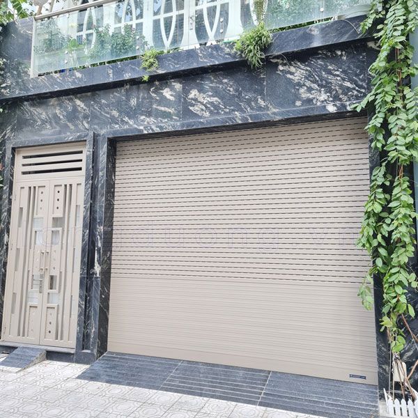 Cửa cuốn khe thoáng nan nhôm E50. Cửa cuốn Austdoor ECO-E kinh tế