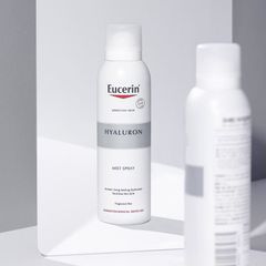 Xịt dưỡng ấm cho da nhạy cảm Eucerin Sensitive Skin Hyaluron Mist Spray