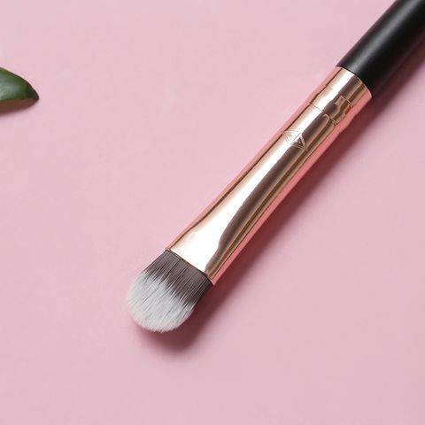 Vacosi Cọ mắt Small Smudge Brush E09