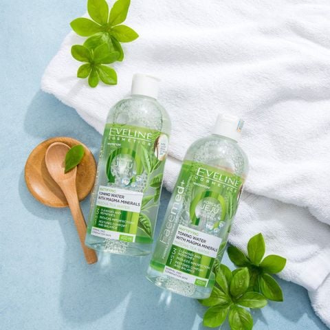 Eveline Combo Nước hoa hồng Facemed+ Mattifying Toning Water With Magma Minerals Matcha Tea 400ml + Skinlovers Bông tẩy trang 120+30 miếng