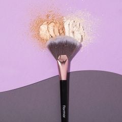 Flormar Cọ trang điểm Fan Brush