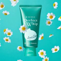 Sữa rửa mặt Senka Perfect Whip Acnes Care 100g