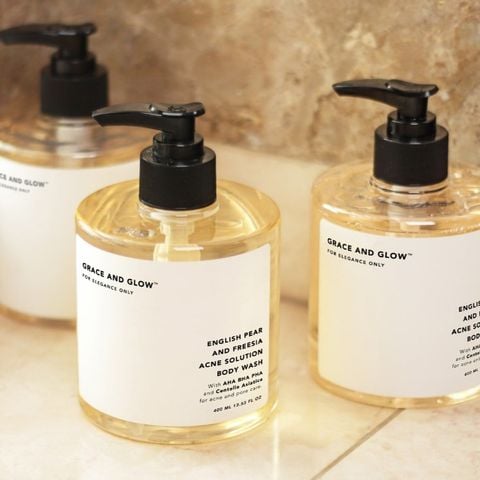 Grace & Glow English Pear Sữa tắm giảm mụn English Pear & Freesia Anti Acne Solution 400ml