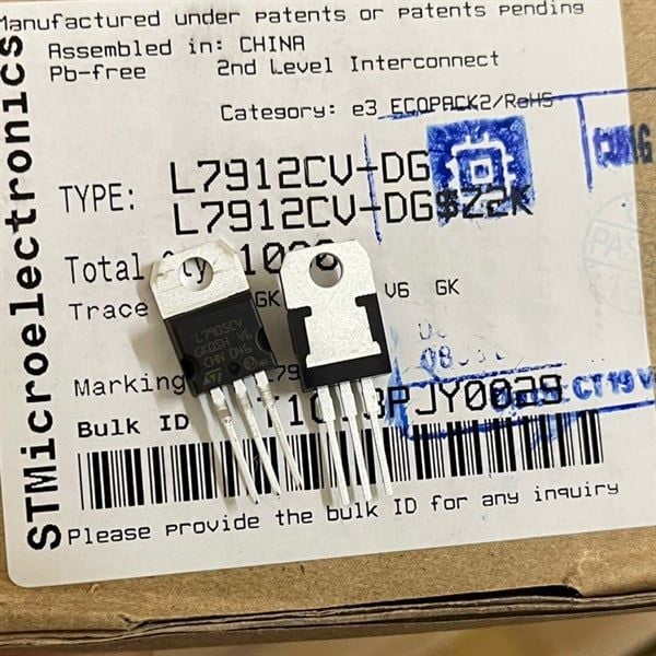 Lotto 10 Pezzi L7905CV TO-220 – Regolatore Di Tensione Negativo 7905 Per Progetti Elettronici!