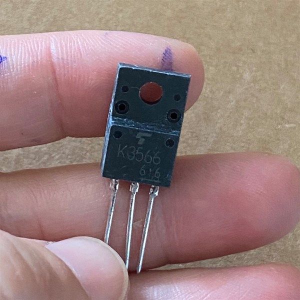 MOSFET N-CHANNEL 2SK3566 K3566 3566 2.5A 900V TO-220 Mới Chính Hãng