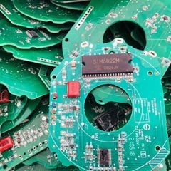 Linh kiện chuẩn hãng ic công suất SIM6822M nguyên bo tháo máy, ic đảm bảo chất lượng