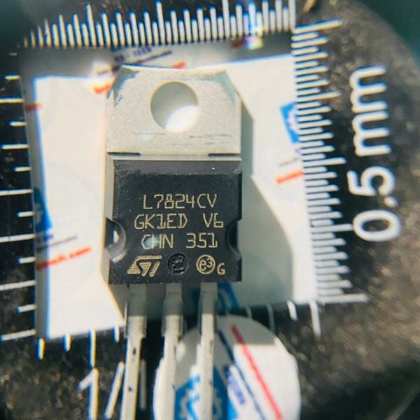 Linh Kiện IC Nguồn Chính Hãng L7824CV L7824 7824 1.5V 24V TO-220 mới chính hãng