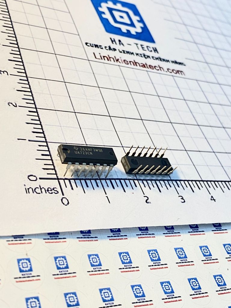 Regolatore Di Tensione Ua723cn 5 Pezzi UA723CN Texas Instruments - Sostituisce Direttamente LM723CN, Con Prese Incluse Regolatore Voltaggio UA723 Con Socket