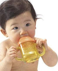 Đồ chơi bé sơ sinh 7 tháng tuổi - Kích thích bé tập thổi từ People Nhật Bản TB017