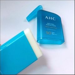 Kem Chống Nắng Dạng Thỏi Chống Trôi AHC Natural Perfection Sun Stick SPF50+/ PA++++ 22g