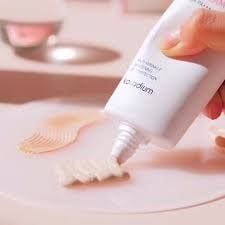 Kem chống nắng KARADIUM SNAIL SUN CREAM nâng tone trắng hồng