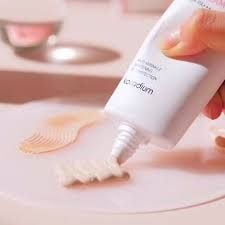 Kem chống nắng KARADIUM SNAIL SUN CREAM nâng tone trắng hồng