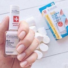 DƯỠNG MÓNG VÀ ĐIỀU TRỊ MÓNG 8IN1 EVELINE NGA