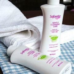 Dung dịch vệ sinh phụ nữ Saforelle 2in1 pháp 250ml
