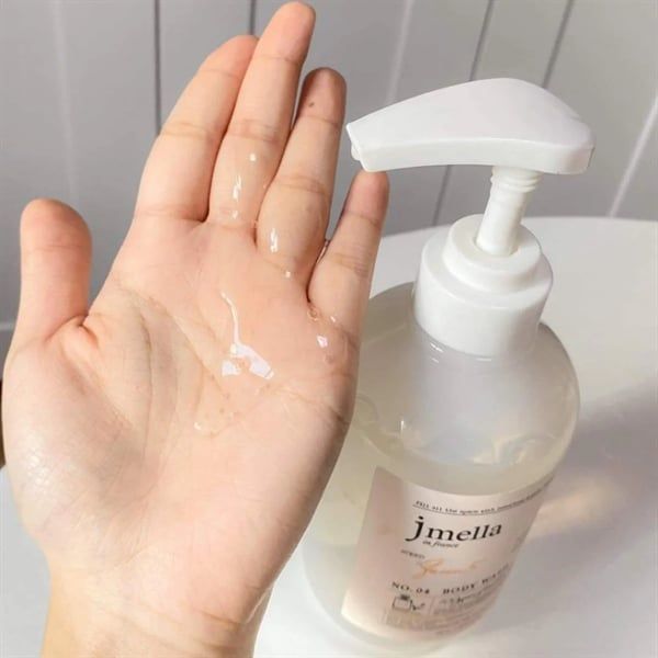 Sữa tắm nước hoa duỡng ẩm cao Jmella #
