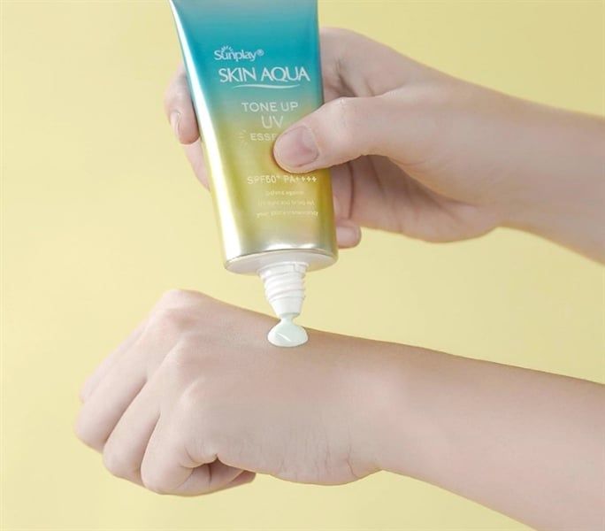 Kem chống nắng nâng tông Skin Aqua spf50+ pa++++ 80g cho da mụn [hàng nội địa nhật ]