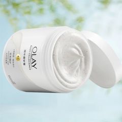Tẩy da chết Body OLAY B3 VitaminC Radiance Care 200g