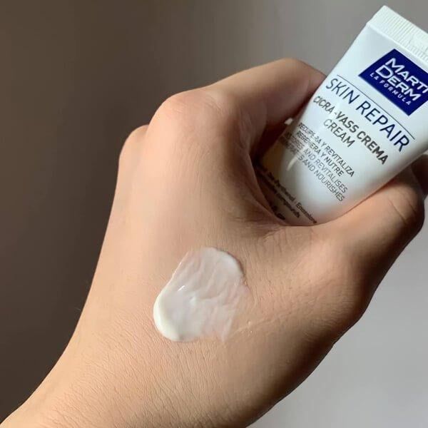Kem Dưỡng Tái Tạo & Phục Hồi Da Nhạy Cảm - MartiDerm Skin Repair Cicra Vass Cream