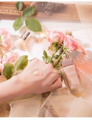 Kem Nền Dior Prestige le Micro-Fluide Teint de Rose SPF25 5ml