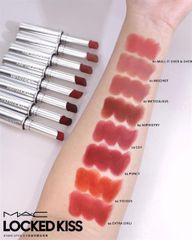 Son Thỏi Mac Locked Kiss 24HR Lipstick #99 extra chili -đỏ gạch