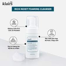 Sữa rửa mặt tạo bọt Klairs Rich Moist Foaming Cleanser.