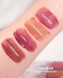 Son tint bóng siêu lì ROMAND GLASTING #15 nudy sundwon
