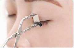 Kẹp bấm mi góc siêu nhỏ titan không gỉ eyelash culer