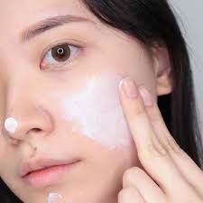 Kem Chống Nắng Vật Lý Nâng Tông Da Make p:rem UV Defense Me. Calming Tone Up Sun Cream SPF50+ PA++++ 50ml
