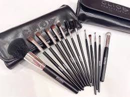 Bộ cọ trang điểm CLIO Professional 13 cây