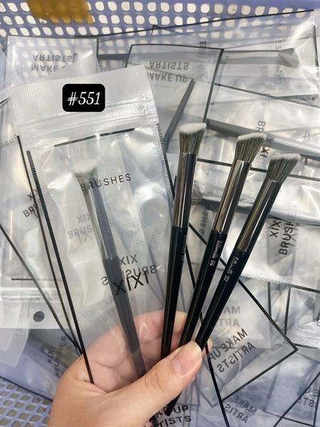 ￼Cọ đánh khối mũi Xixi vạt xéo góc cạnh chuyên nghiệp