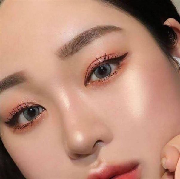 phấn bắt sáng Odbo baked snowy blush #01