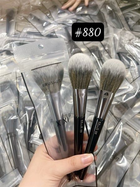 Cọ trang điểm phủ phấn má hồng Xixi #880