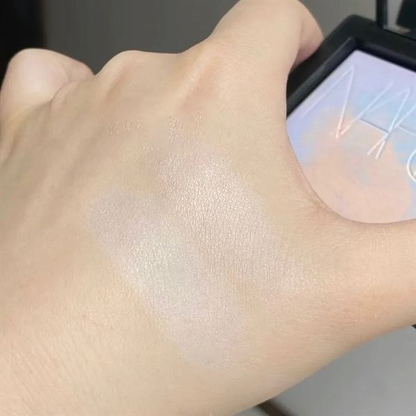 Phấn Phủ Dạng Nén Nars Light Reflecting Prismatic Powder Interstellar 10g