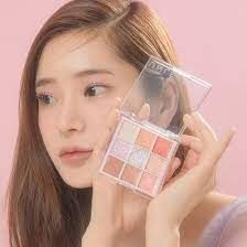 Bảng mắt thuần chay 9 ô Unleashia glitterpedia passion #01 all of glitter