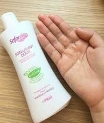 Dung dịch vệ sinh phụ nữ Saforelle 2in1 pháp 250ml