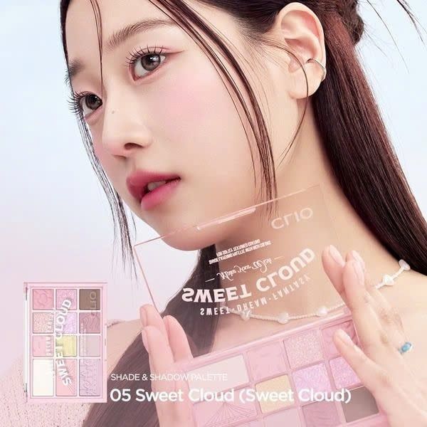 Bảng Phấn Mắt 12 Ô CLIO Shade & Shadow Palette #05 Sweet Cloud
