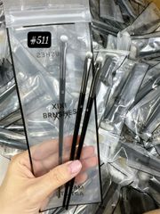 ￼Cọ trang điểm tán đầu mắt nhỏ Xixi #511 hoặc dặm nhũ