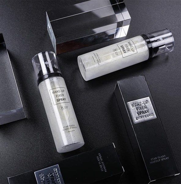 Xịt khoá make up nội địa